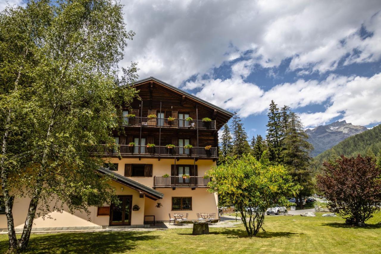 Alpine Forest Hotel Champoluc Kültér fotó